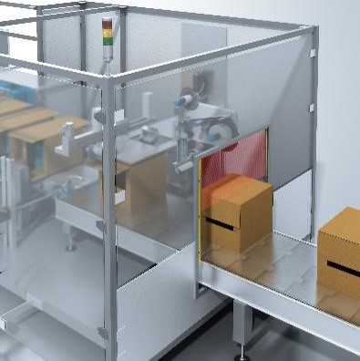 Cortinas fotoeléctricas de seguridad detec4 de SICK detectando embalajes en una cinta transportadora dentro de una línea de producción automatizada